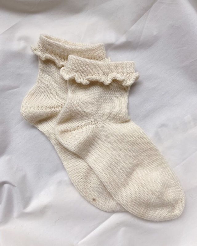 Ruffle socks oppskrift
