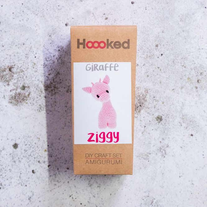 Hovedbilde DIY Crochet kit Ziggy Giraffe rosa